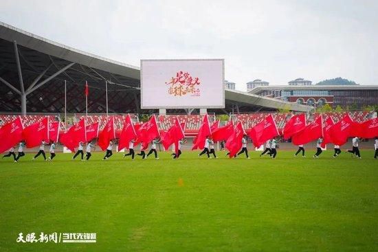 步行者最近一场比赛在主场110-117输给魔术，球队近期遭遇2连败，近况糟糕，进攻方面，泰瑞斯-哈利伯顿砍下29分2篮板15助攻3抢断，巴迪-希尔德20分7篮板，迈尔斯-特纳24分7篮板，其实进攻端球队没有太大的问题，但他们本赛季的防守表现实在糟糕，很难支撑球队走得更远；本场比赛步行者是客场作战，球队近来客战状态非常低迷，正处在4连败当中。